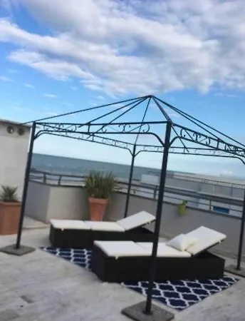 Διαμέρισμα Attico Sul Mare *