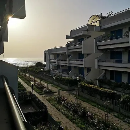 Attico Sul Mare Apartamento *